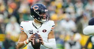 NFL insider reports that the Chicago Bears will likely return after trading for Justin Fields.