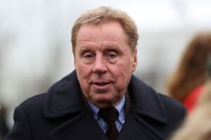 Harry Redknapp predicts Aston Villa vs. Manchester United and names a potential threat.