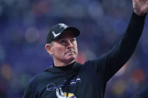 Dallas Cowboys could replace Dan Quinn with former NFL head coach with 22 years of pro experience 