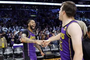 Three things we discovered when watching the Lakers play elite teams on tour