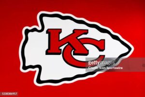 BREAKING NEWS: Phoenix man, 75, arrested in 42-year-old Kansas city chiefs' killing.