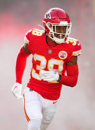 Jaguars Express High Interest in Chiefs’ L’Jarius Sneed.