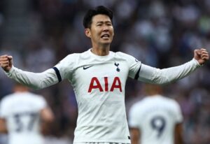 Spurs are optimistic about a player signing a new deal following recent discussions with agents.