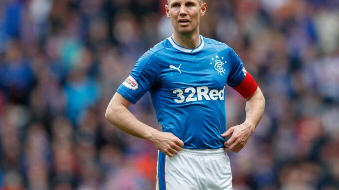 Kenny Miller continues to embarrass himself.