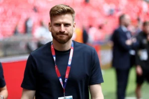 'A very good signing': Southampton star set to leave- Chris Sutton comments on possible Celtic move