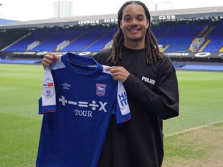 Ipswich Town: Leon Elliott signs first professional contract