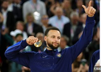 Warriors’ Stephen Curry Shows Off Olympic Gold Medal in Viral Kamala Harris Endorsement