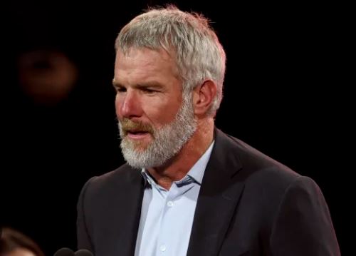 Retired NFL QB Brett Favre Reveals Parkinson’s Diagnosis During Congressional Hearing