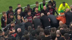 KONTE DEVE ANDARE! Siamo stanchi di scendere, scendere, scendere - Manifestano i tifosi del Milan - La notizia in DETTAGLIO