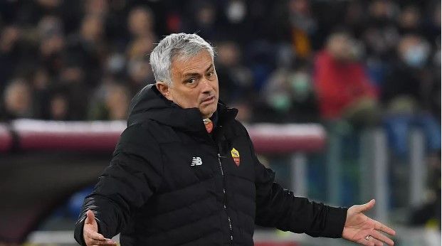 Son dakika: Fenerbahçe Teknik Direktörü Jose Mourinho, Manchester United karşısında sahip olduğu mükemmel şansları vurguladı