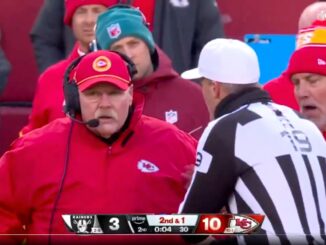 Al Michaels Hilariously Blasted Refs After ‘Expedited Review’ in Chiefs-Raiders