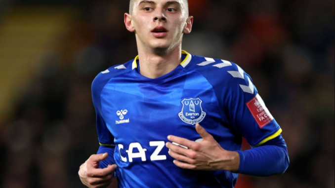 Vitalii Mykolenko should be dropped from Everton's lineup after a torrid first-half performance against Arsenal.