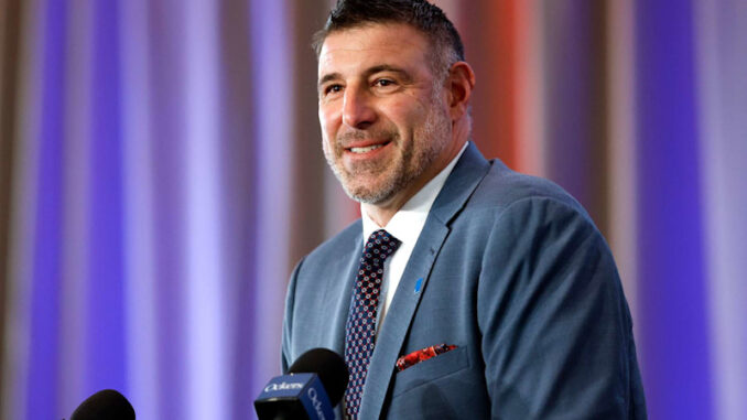 Dallas Cowboys reportedly held interest in Mike Vrabel and Patriots made move knowing that