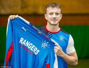 Andy Halliday backs new Rangers signing as he makes £42m Manchester United point