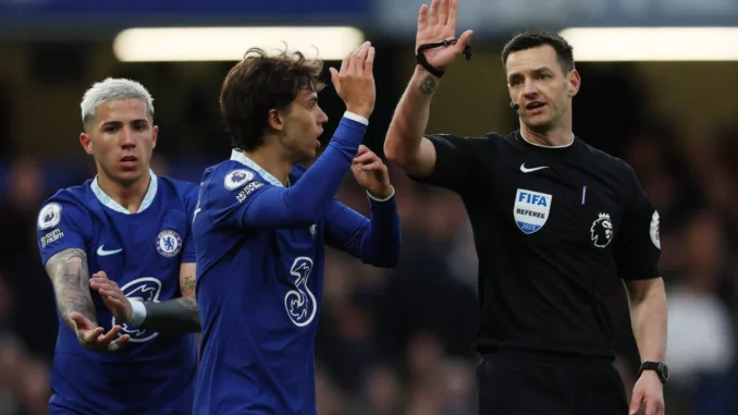 Everton handed new referee verdict after Man United VAR penalty controversy