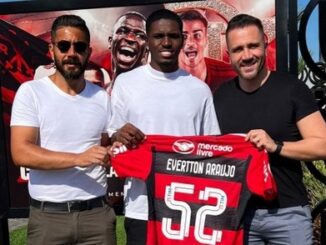 OFFICIAL: Eintracht Frankfurt beat Wolves to 22-year-old midfielder’s signature