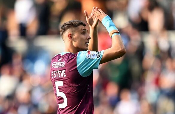 Esteve Crystal Palace, Everton and Bayern Munich compete to sign Burnley’s Maxime Estève